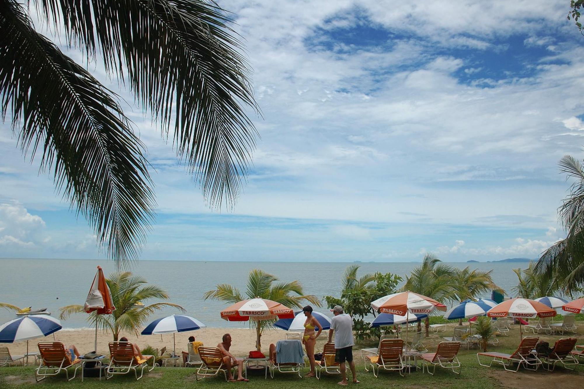 Rainbow Paradise Beach Resort Tanjung Bungah  Zewnętrze zdjęcie